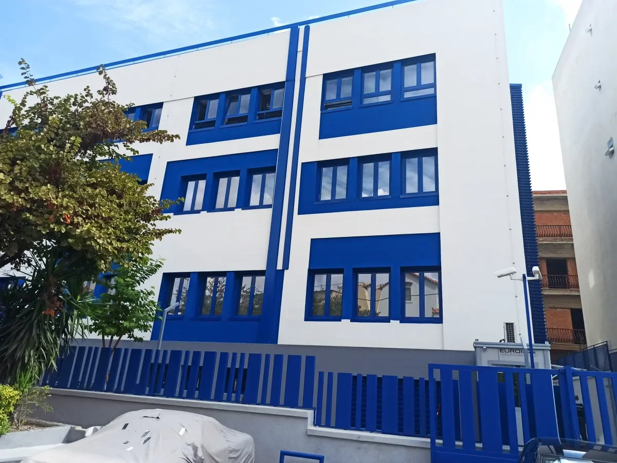 Φωτογραφία από εξωτερικό κτηρίου Δάφνης