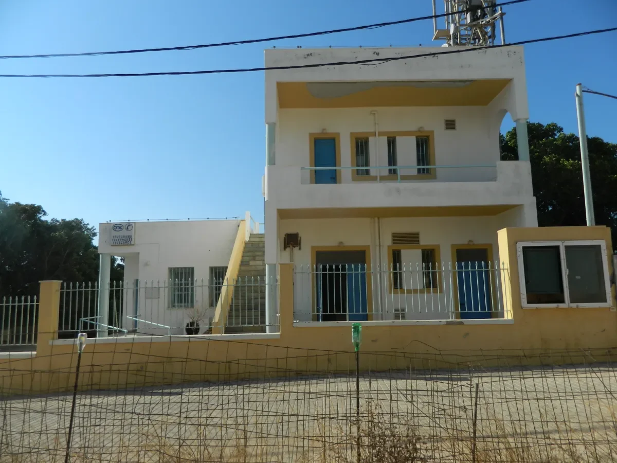 ΜΑΚΡΥΣ ΓΙΑΛΟΣ ΛΑΣΙΘΙΟΥ