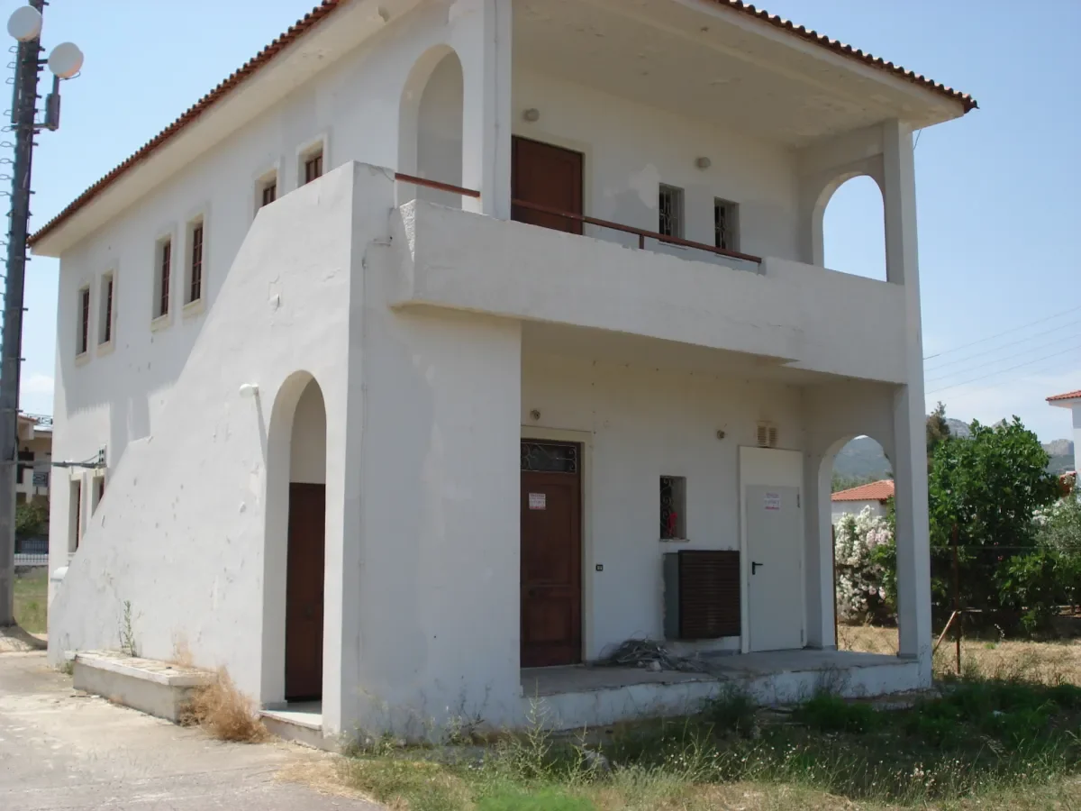 ΛΟΥΤΡΑ ΩΡΑΙΑΣ ΕΛΕΝΗΣ